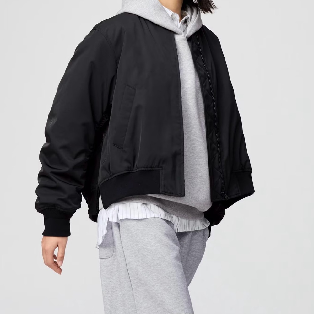 UNIQLO WOMENS BLACK BOMBER JACKET BRAND NEW WITH TAGS